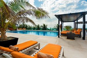 Bazén v ubytování Flamingo Cancun All Inclusive nebo v jeho okolí