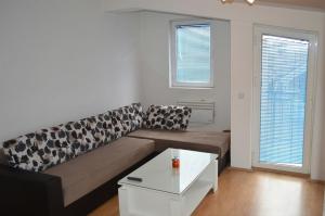 A seating area at Apartment Dora