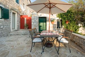 Patio alebo iná vonkajšia časť ubytovania Villa Tanja