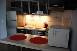 Kuchyňa alebo kuchynka v ubytovaní Marea Apartment
