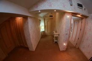 Kylpyhuone majoituspaikassa Garni Hotel Andric