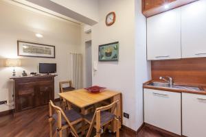 Kuchyňa alebo kuchynka v ubytovaní Rent Home In Rome