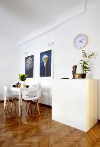 Posedenie v ubytovaní Premium Class Apartments II