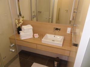 A bathroom at Gasthof-Pension Schütz