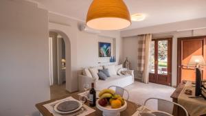 Ruang duduk di Gratsias Luxury Apartments Naxos
