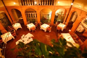 Restaurace v ubytování Hotel Locanda Di Bagnara