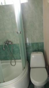 Un baño de Guest house U Lary