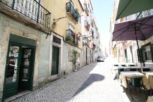 リスボンにあるBairro Alto in a Polaroid - Party in Lisbonのギャラリーの写真