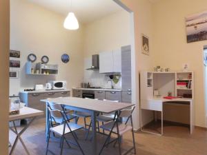 Virtuvė arba virtuvėlė apgyvendinimo įstaigoje Casa Antea