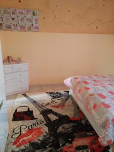 Posteľ alebo postele v izbe v ubytovaní Valloris Apartments