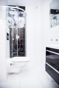 A bathroom at Hotel Morskie Oko