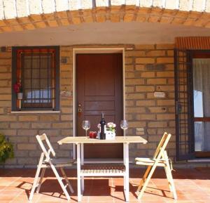 A patio or other outdoor area at B&B Le Colline Country House
