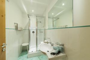 Ένα μπάνιο στο Hotel Hellweger