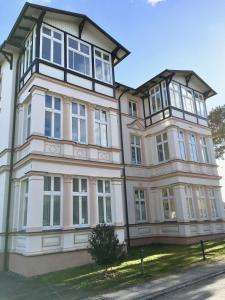 Budova, kde se apartmán nachází + 6 fotografií