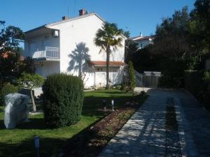 Fotografie z fotogalerie ubytování Rose Garden Apartment v destinaci Malinska
