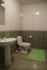 Koupelna v ubytování Hotel Nova