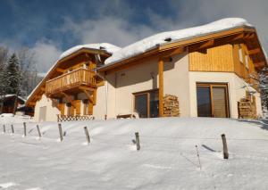 Le chalet d'Heidi during the winter