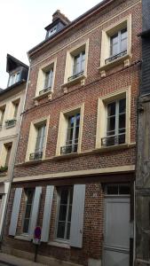 Gallery image of appartement rue haute in Honfleur