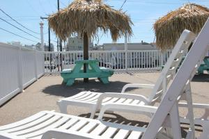 Afbeelding uit fotogalerij van Blue Wave Inn - Ocean City in Ocean City
