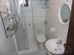 Koupelna v ubytování Apartments Murgic