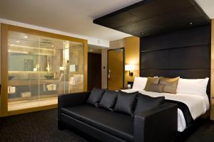 Istumisnurk majutusasutuses Ramada Plaza by Wyndham Prince George