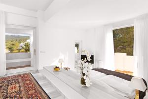 Fotografie z fotogalerie ubytování Hotel Village v destinaci Cala Vadella + 37 fotografií