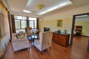 Posezení v ubytování Arirang Hotel