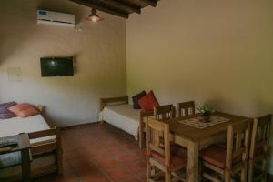 Μια τηλεόραση ή/και κέντρο ψυχαγωγίας στο Cabañas La Cosecha