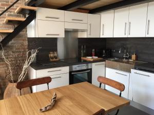 Virtuvė arba virtuvėlė apgyvendinimo įstaigoje La Galisesagnoise