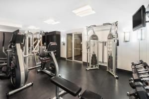 Spordikeskus ja/või sportimisvõimalused majutusasutuses Ramada Plaza by Wyndham Prince George