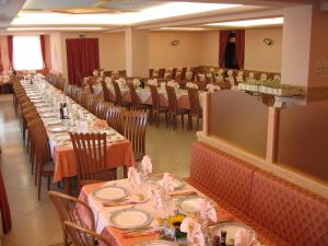 Restaurace v ubytování Hotel Rosalpina