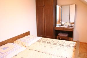 Katil atau katil-katil dalam bilik di Stasio Balseviciaus Homestead