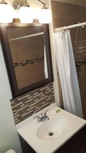 Ένα μπάνιο στο Shores Terrace +18 φωτογραφίες