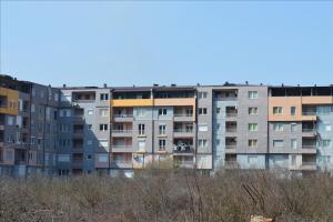 un grupo de edificios de apartamentos en una ciudad en Apartment Luka en Ohrid