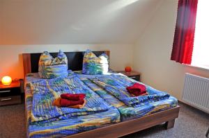 Ferienhaus Waren SEE 8561にあるベッド