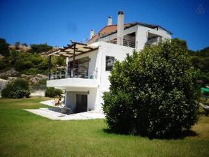 Vonkajšia záhrada v ubytovaní Marvelous house by the sea