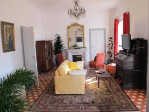 Ruang duduk di Villa Belle Rive