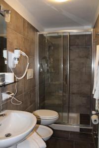 Koupelna v ubytování Alla Bianca Hotel