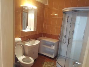 Um banheiro em Apartament Summerland 534