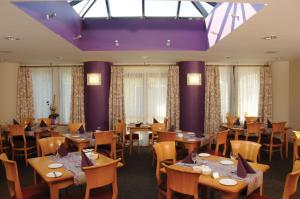 Restoran ili drugo mesto za obedovanje u objektu Knock House Hotel