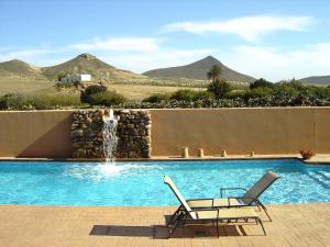 Bazén v ubytování Hotel de Naturaleza Rodalquilar & Spa Cabo de Gata nebo v jeho okolí