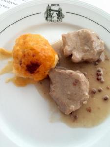 Jídlo v hotelu nebo okolí