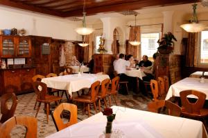 Restaurace v ubytování Gasthof Erzherzog Franz Ferdinand