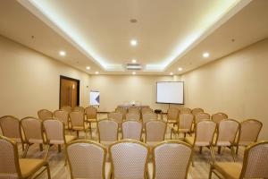 Konferenční prostory v ubytování Verse Hotel Cirebon
