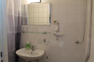 Koupelna v ubytování Hotel Pension Waizenegger am Kurfürstendamm