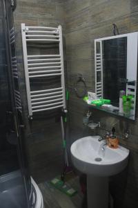 Koupelna v ubytování Guest house Fifty
