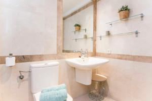 Kúpeľňa v ubytovaní Malaga Center Flat Holidays Atarazanas Market