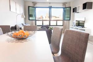 Kuchyňa alebo kuchynka v ubytovaní Malaga Center Flat Holidays Atarazanas Market