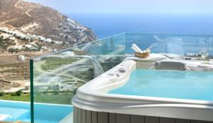 Gallery image of Villa Daedalus - Luxe Hilltop Escape with Infinity Pool, Jacuzzi & Panoramic Sea Views in Elia Beach