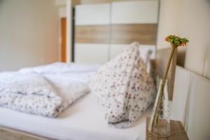 Postel nebo postele na pokoji v ubytování Apartment Nepomuk